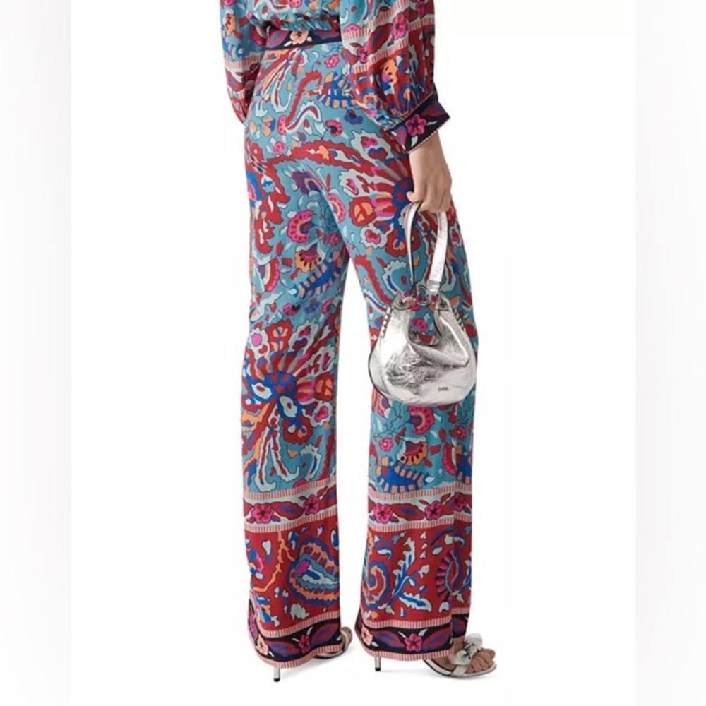 2 piece Cupcakes & Cashmere Red and Blue Floral‎ Top and Pants - Picture 3 of 14